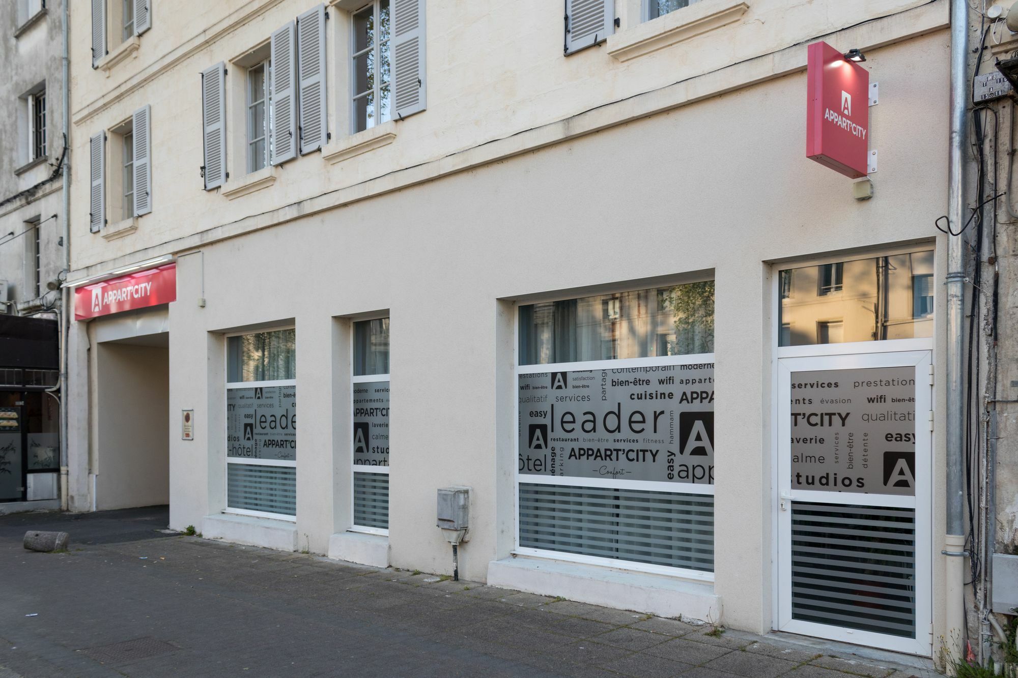 Appart'City Confort Niort Centre Aparthotel Εξωτερικό φωτογραφία